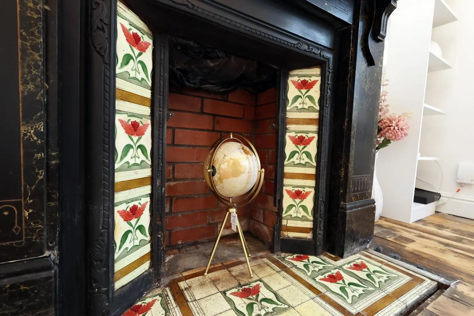 Spacious Cardiff Home With Garden And Wifi!