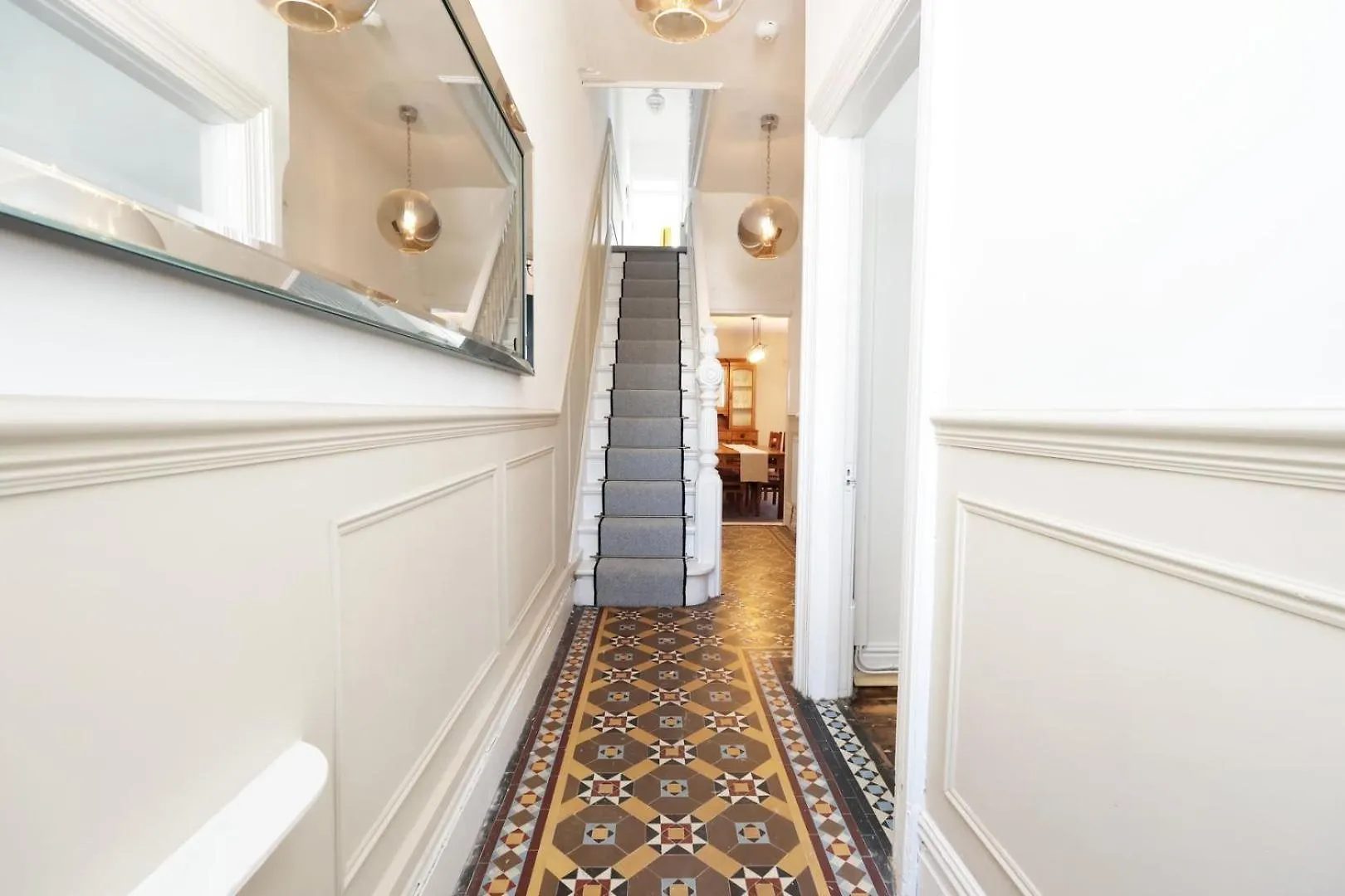Spacious Cardiff Home With Garden And Wifi!